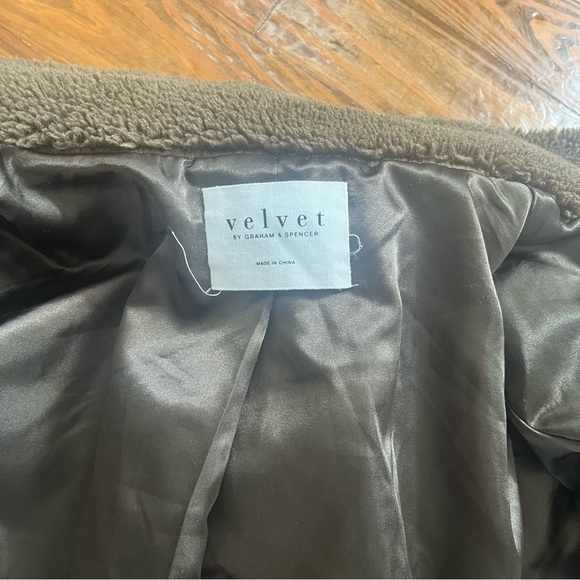 Anthropologie Velvet by Graham & Spencer Evian Striped Teddy Coat Sherpa in L - Picture 4 of 16